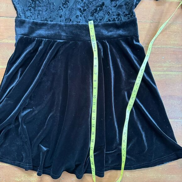 KILLSTAR Miss FurFur Black Velvet Babydoll Dress Goth Grunge Witchy Y2K XL NWT - Picture 9 of 12
